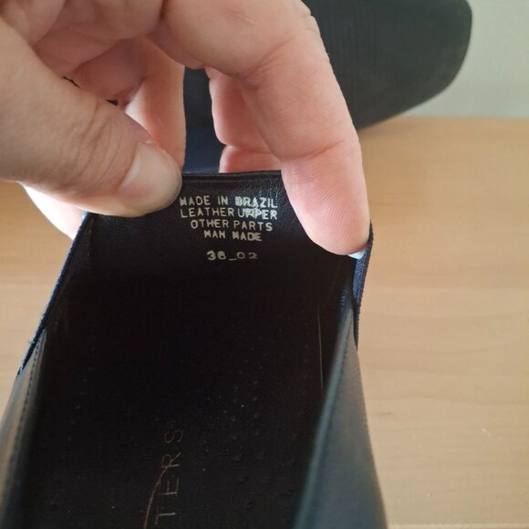 Trotters Ash Loafers - Women's Navy Leather Closed-Toe Slip-On - Size 6M - Picture 2 of 6